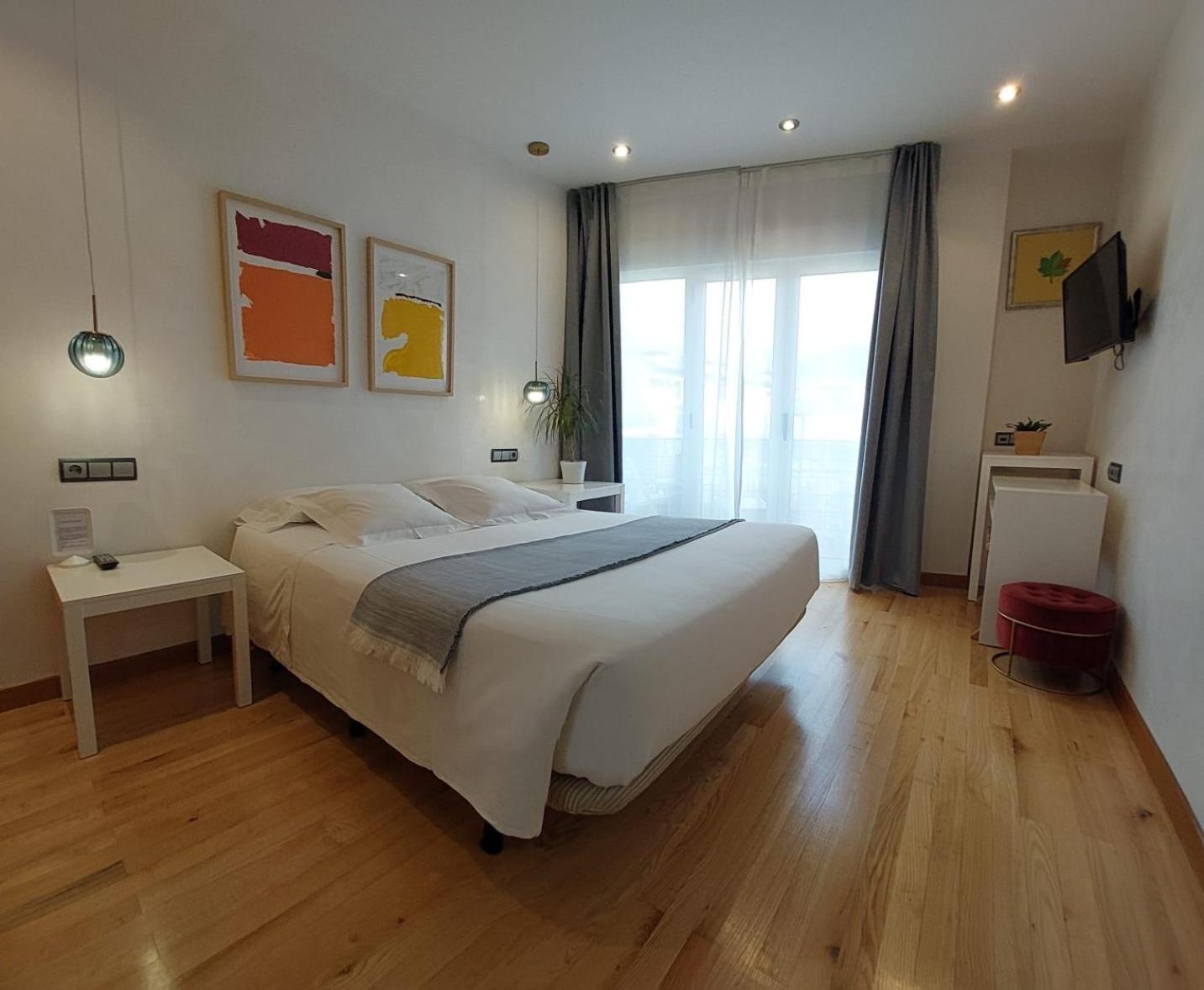 Hotel Nochendi Onís Extérieur photo