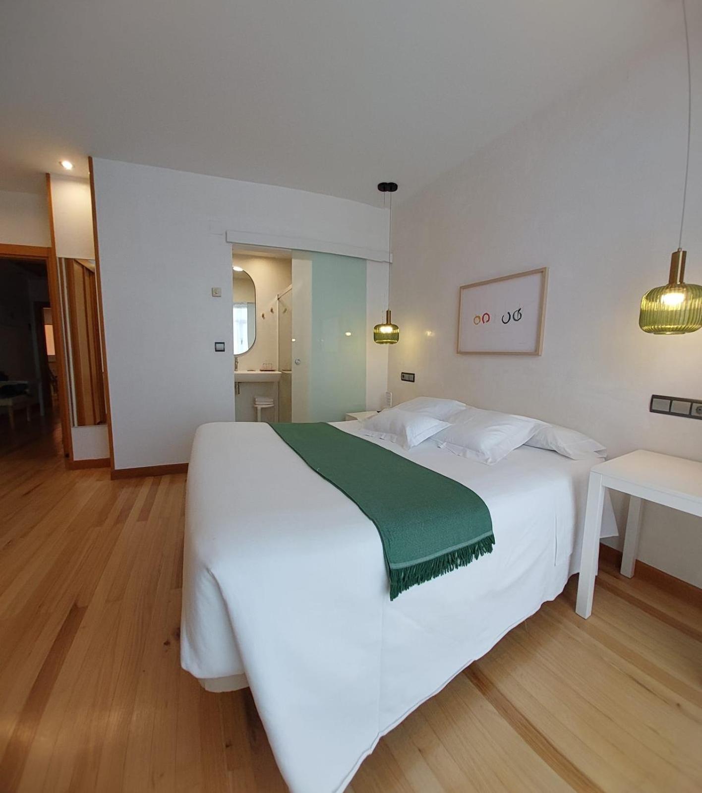 Hotel Nochendi Onís Extérieur photo