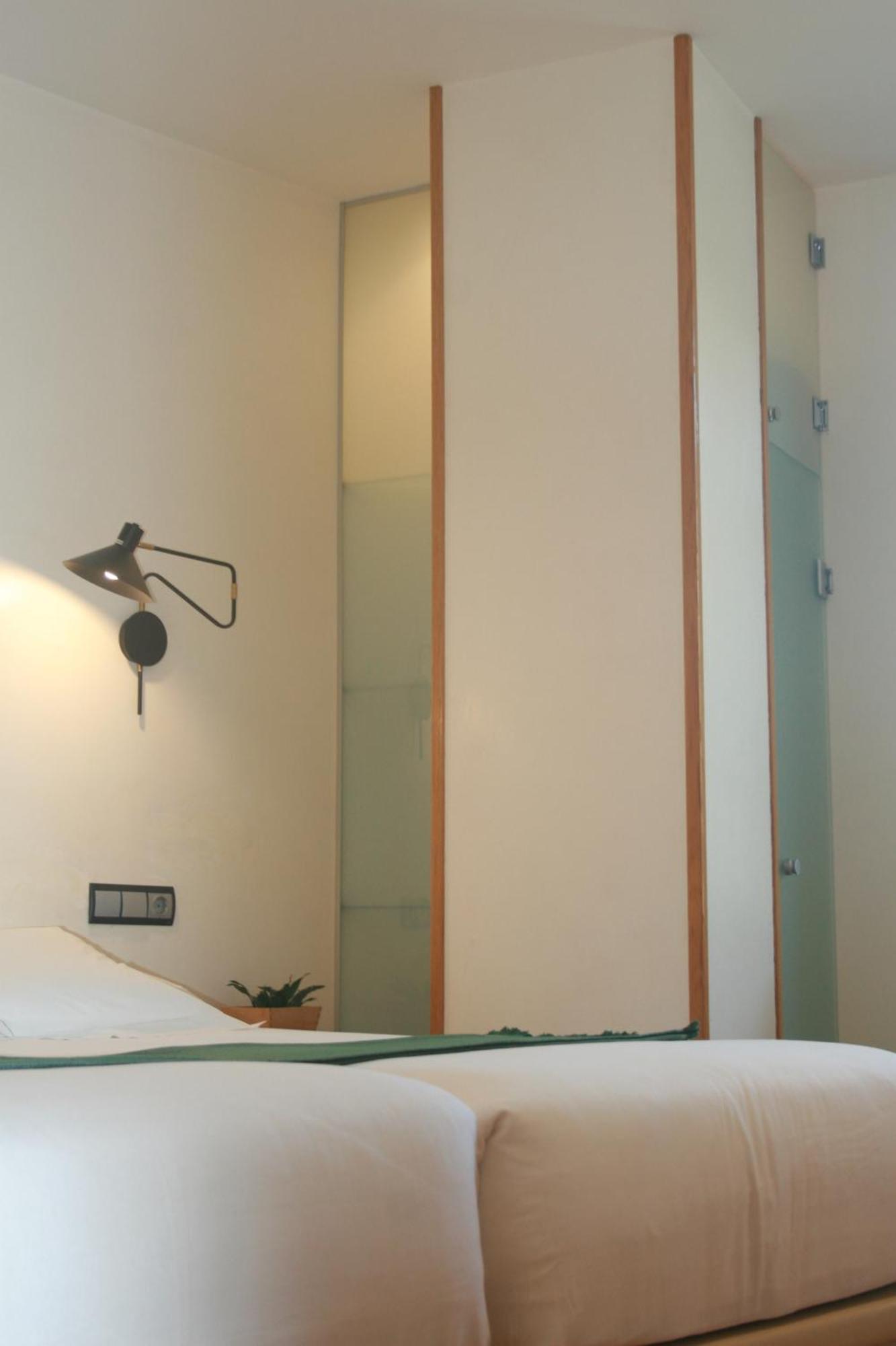 Hotel Nochendi Onís Extérieur photo