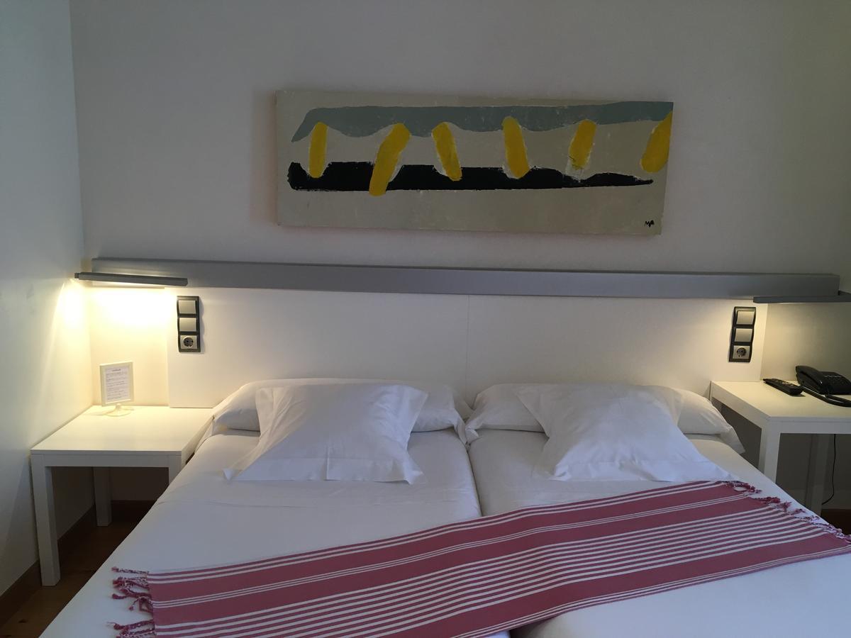 Hotel Nochendi Onís Extérieur photo